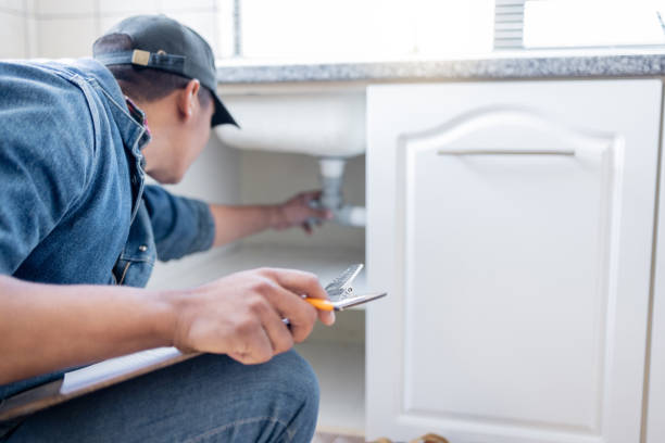 Best Clogged Drain Plumber  in Cumberland Head, NY